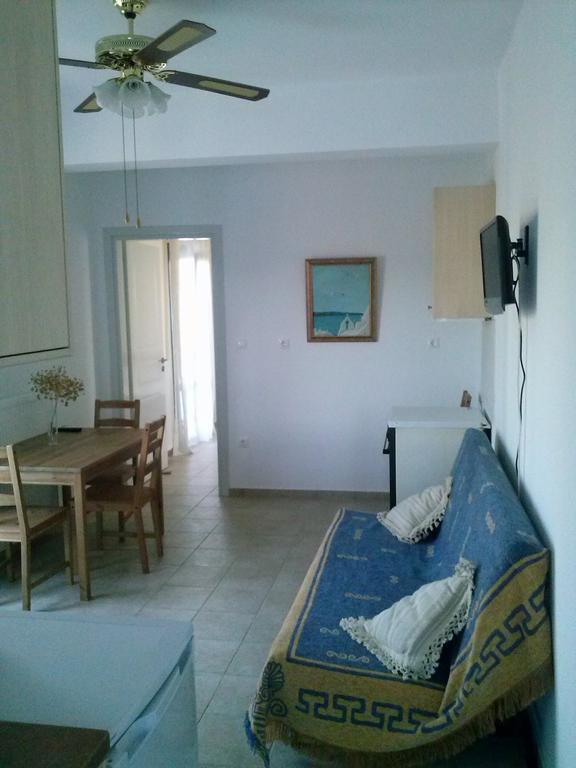 Eleni Apartments アダマス 部屋 写真