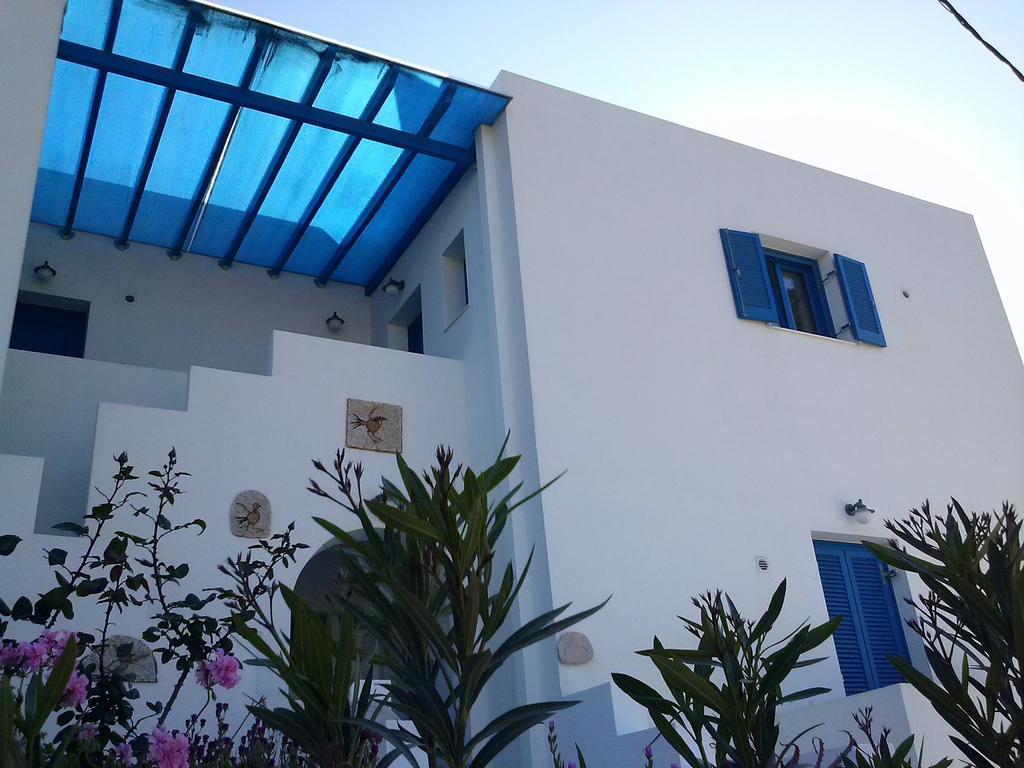 Eleni Apartments アダマス エクステリア 写真